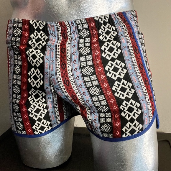 Wai Wear Booty Shorts - Picture 2 of 4